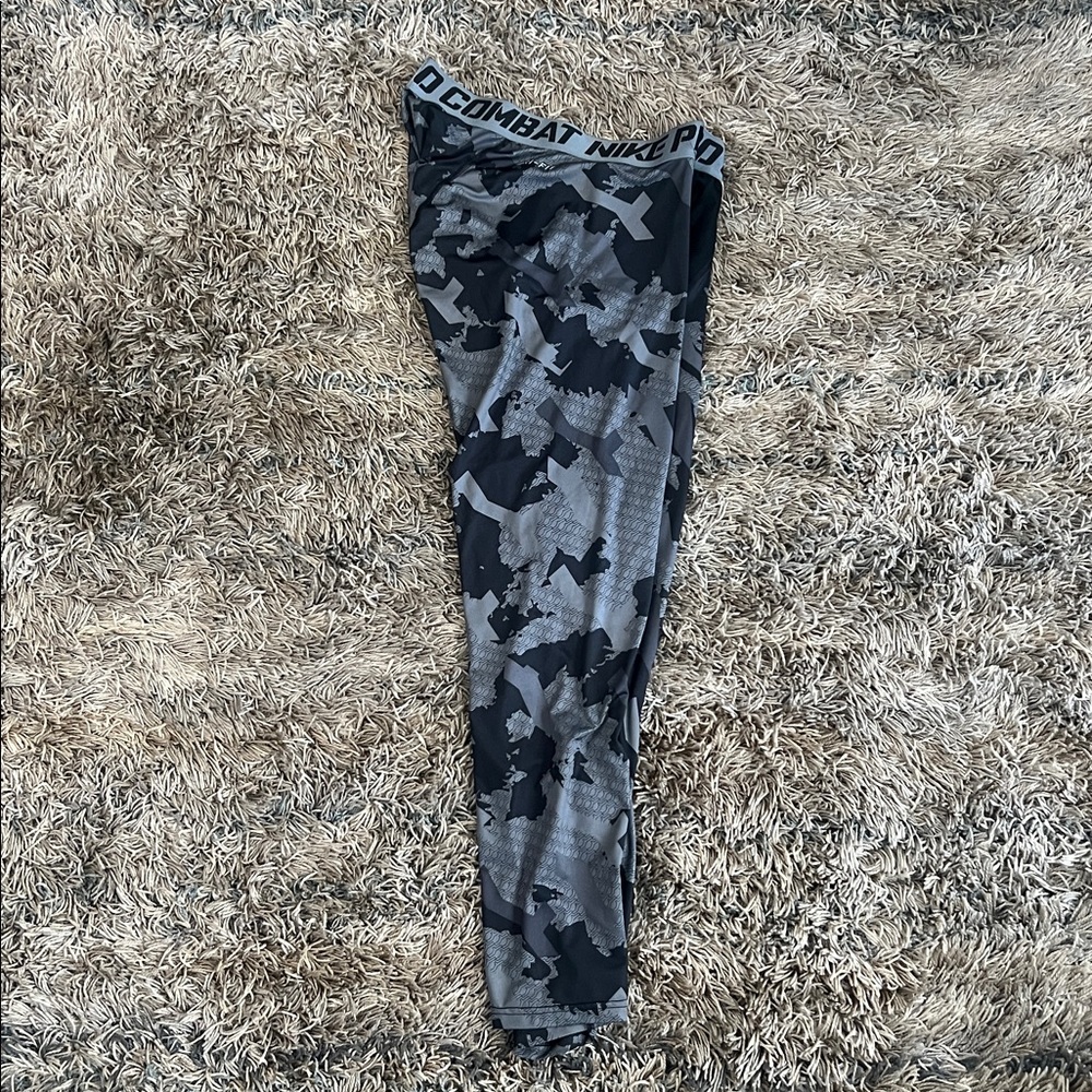 Nike: Pro Combat Men’s Black & Gray Camo Compression Leggings - Picture 5 of 9